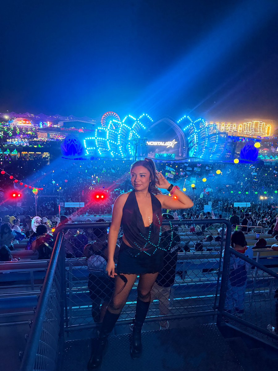 wednesdayiero's tweet photo. EDC Day 3 fit 🤪 https://t.co/BCG6wPVmkV
