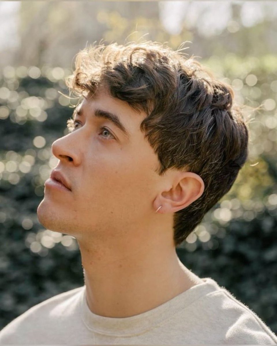 blythzegs's tweet photo. prettiest boy in the world https://t.co/xMblYoIzMC
