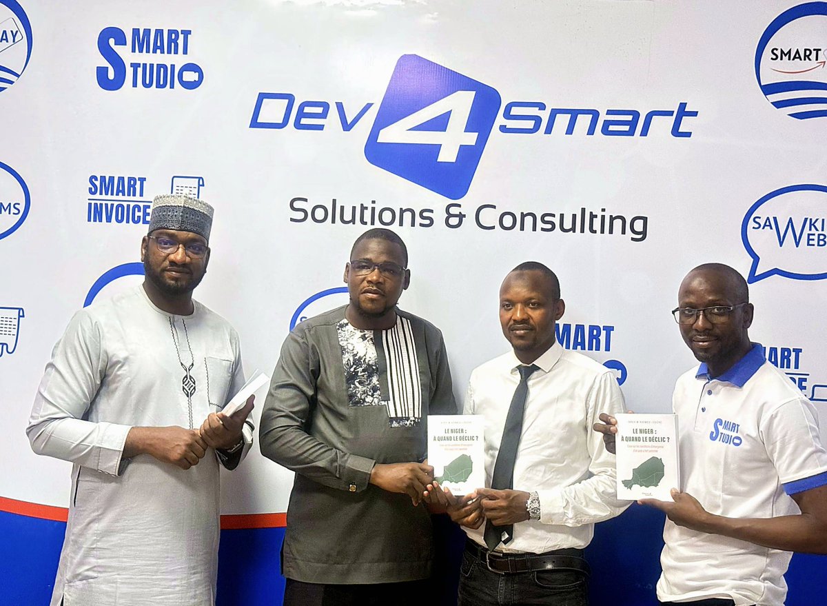 dev4smart's tweet photo. 𝐏𝐚𝐫𝐭𝐞𝐧𝐚𝐢𝐫𝐞 𝐝𝐮 𝐯𝐞𝐫𝐧𝐢𝐬𝐬𝐚𝐠𝐞 𝐞𝐭 𝐝𝐞 𝐥𝐚 𝐬𝐞́𝐚𝐧𝐜𝐞 𝐝𝐞 𝐝𝐞́𝐝𝐢𝐜𝐚𝐜𝐞 « 𝐋𝐞 𝐍𝐢𝐠𝐞𝐫 : 𝐚̀ 𝐪𝐮𝐚𝐧𝐝 𝐥𝐞 𝐝𝐞́𝐜𝐥𝐢𝐜 ? »
@dev4smart accompagne cet événement littéraire consacré à l'ouvrage M. @ibrahimlouche, une réflexion approfondie sur les défis structurels et les leviers de développement du Niger.
Un rendez-vous placé sous le signe du débat d'idées et de la vision pour l'avenir du pays.

📅 Vendredi 24 juillet 2026
 🕑 De 14h00 à 18h00
 📍 Hôtel Radisson Blu, Niamey

Au plaisir de vous compter parmi nous.