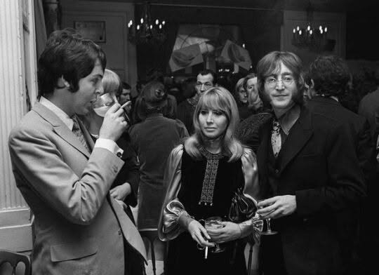 BeatlesArchive2 tweet picture