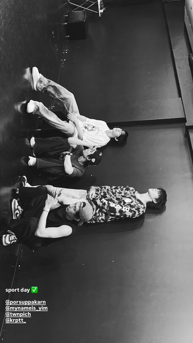 CRUSHONTEETEE's tweet photo. เด็กเด็กซ์ซ้อมกันข้ามวันเลย แบตแดงกันจะแย่แย้วใช่มั้ยยยย ฮึบ ๆ สู้ ๆ กันน้า เก่งกันมากที่สุดในใจ The X เสมอออ! รอเชียร์อยู่นะค้าบบบบ 💙🌌✨️

ซ้อมเสร็จก็กลับไปเค้ง ๆ พักผ่อน อีทอะไรอร่อย ๆ ด้วยน้าาาา ไฟติ้งคั้บ!!✌🏻💝

#DEXXth
#twnpich #TEETEE_DEXX https://t.co/e1jDr14kMj