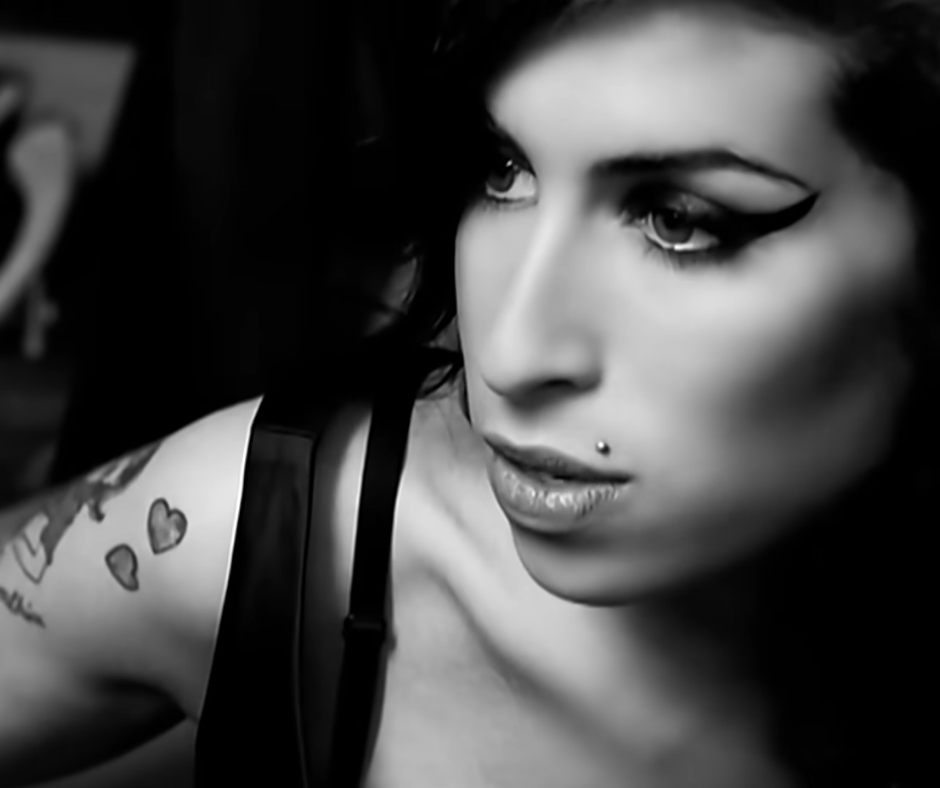 Genius's tweet photo. 15 years ago today, we lost the legendary amy winehouse. 🕊️🤍

fun fact: at age 10, amy winehouse and her childhood best friend juliette ashby formed a short-lived, salt-n-pepa-inspired rap duo called sweet-n-sour. https://t.co/tiocERZEJu