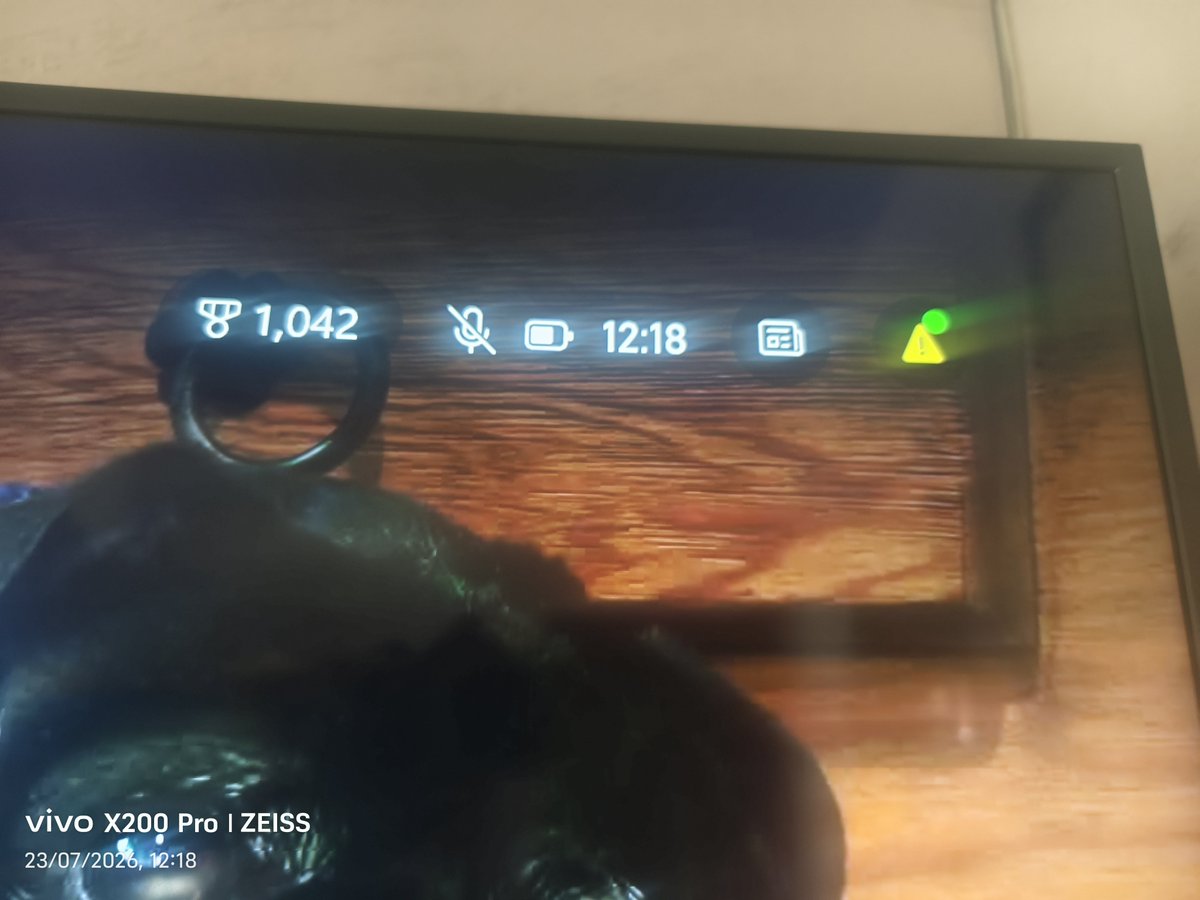 TorresIv1978's tweet photo. Is thus an XBOX service error or  my account??? ( Interuption icon) https://t.co/pyz8aJRObT