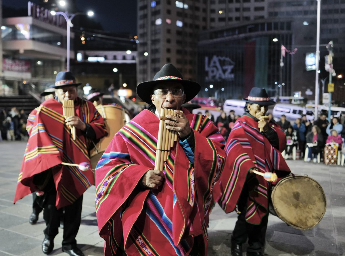 JaeRaePhoto's tweet photo. Sikuris music playing in plaza San Fransisco, La Paz. An incentive designed to be implemented into the Paceño calendar of cultural events for the future, from the mayor of La Paz, @CesarDockweiler https://t.co/l2BfFLGSHv