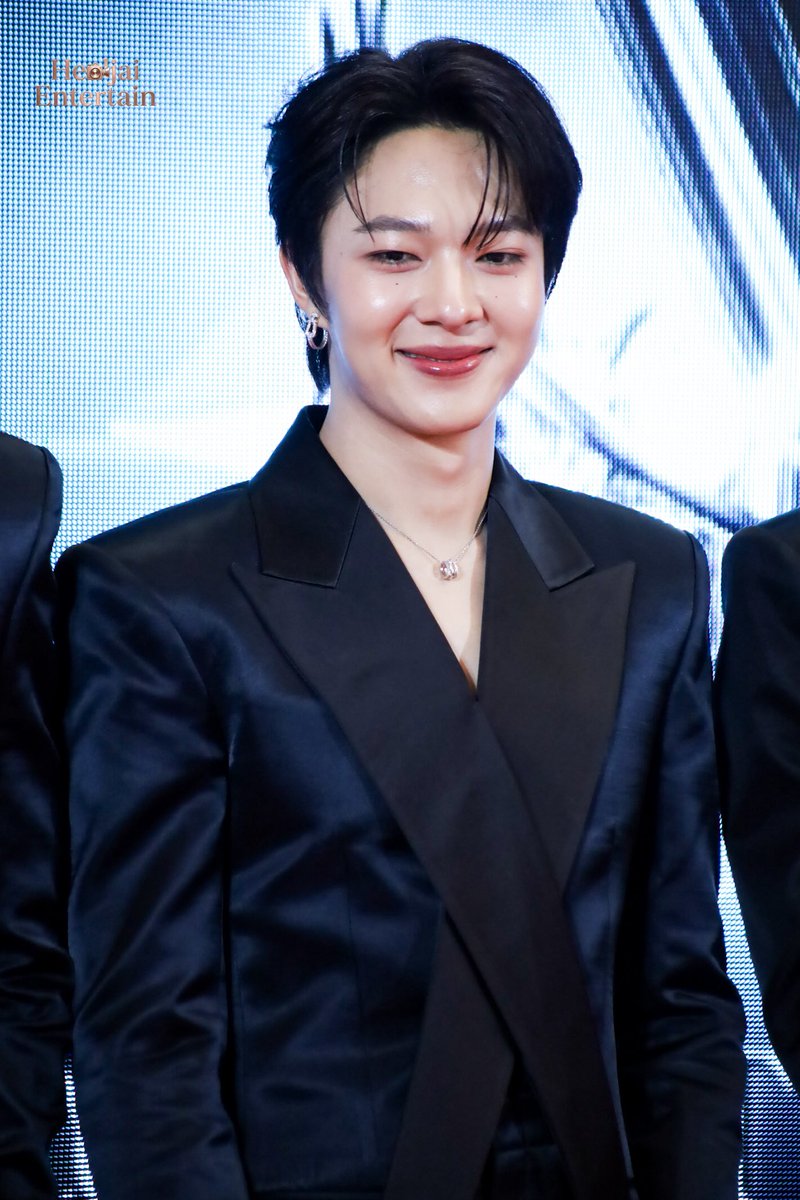 HealJaiEnt's tweet photo. [เก็บตก] "นุนิว ชวรินทร์" ร่วมเดิน RED CARPET งาน "Thailand Y Content Awards 2025"✨🏆

ZNN x TH YContent2025
#YcontentAwards2025xDMD
 
#ZeeNuNew  
#ZeePruk #NuNew #ซนซน
#ThailandYContentAwards2025 #YAwards2025 https://t.co/xYhd26gpi6