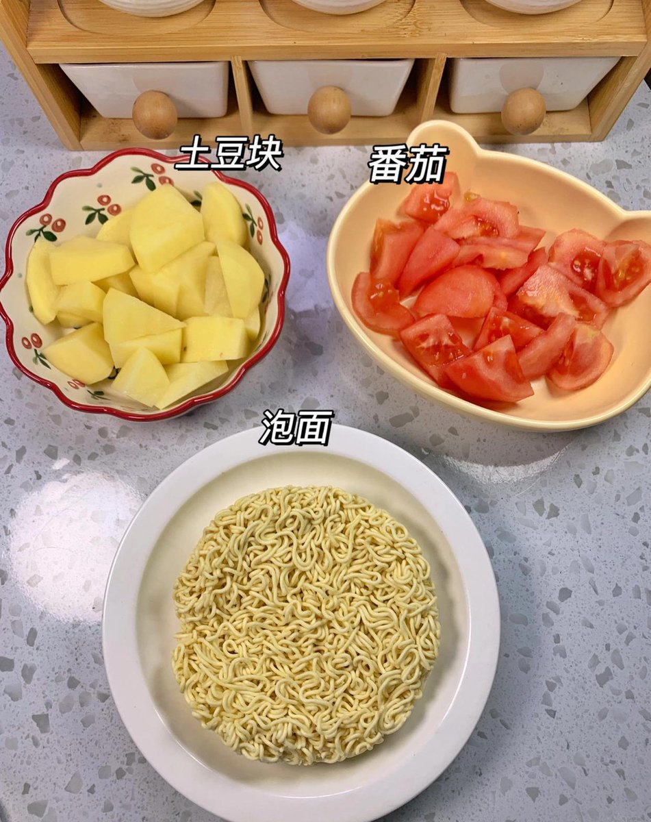AbramsonRiker's tweet photo. [From eating instant noodles every night to cooking my favorite dim sum on weekends—small daily shifts = big warm life! →]， https://t.co/9jfUBGHYfb
