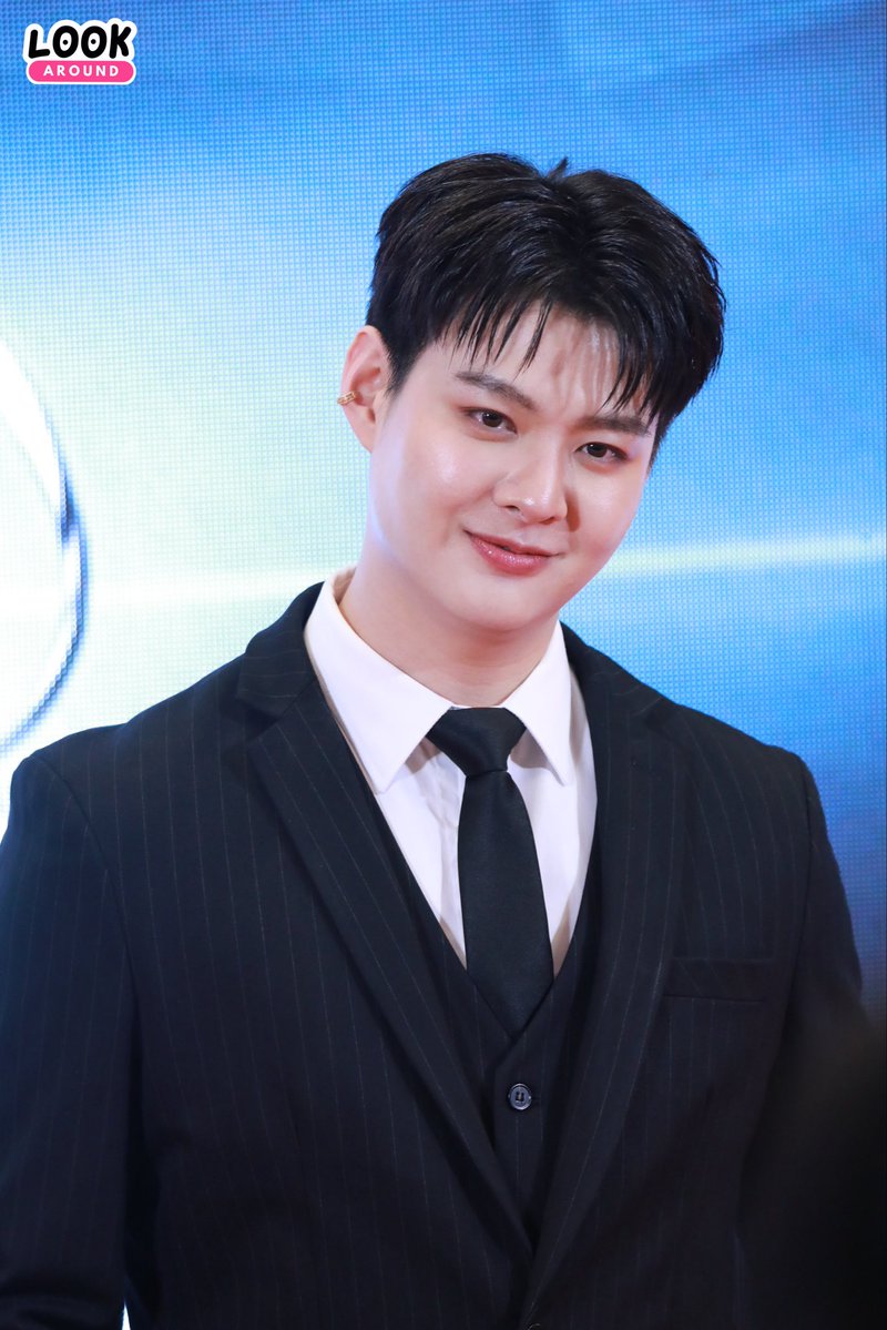 LookAround_TH's tweet photo. “เซ้นต์ ศุภพงษ์”  ร่วมเดินพรมในงาน “Thailand Y Content Awards 2025” ❤️✨

SAINT AT YCONTENTAWARDS
#YAwards2025xSaint
#Saint_sup
#ThailandYContentAward2025
#YAwards2025 #TBLC https://t.co/1ExgoLFMi7