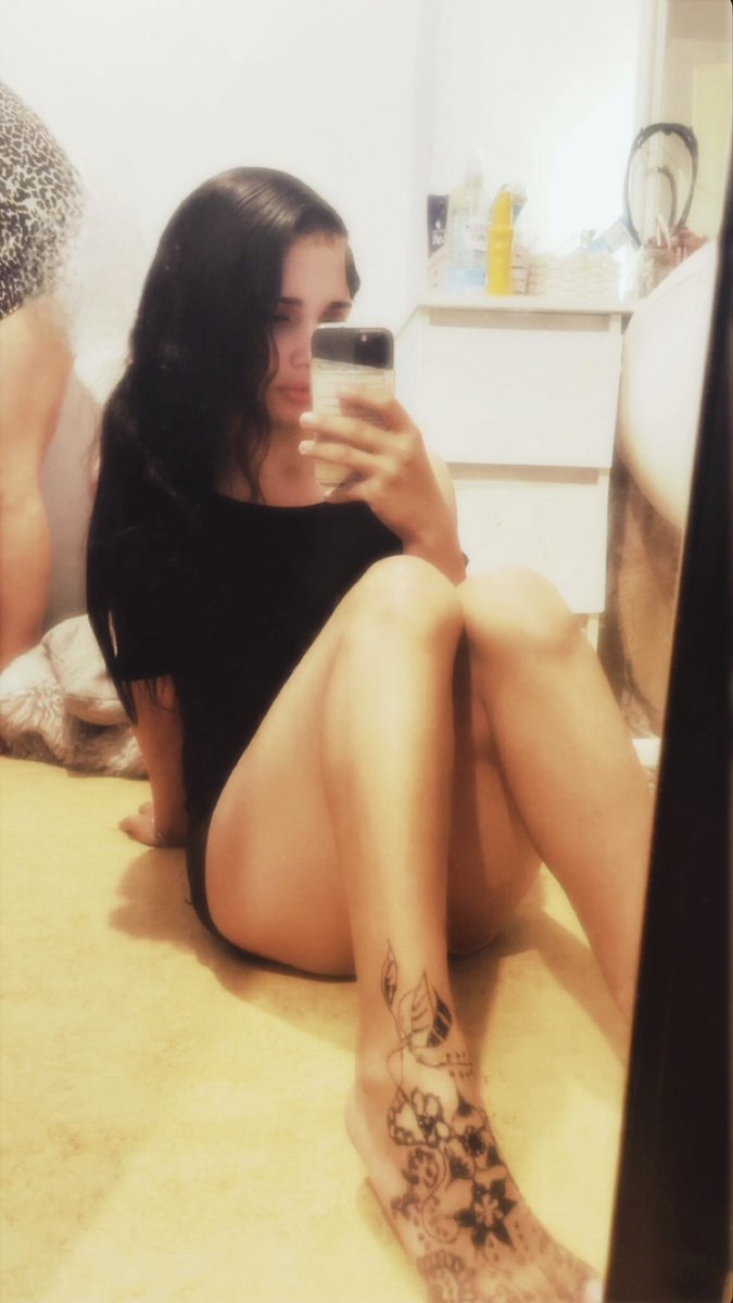 Geldherrin9h's tweet photo. Dein Geld gehört mir und ich entscheide was ich damit mache!
#findom #princess #Geldherrin https://t.co/kCVMZUMXgf