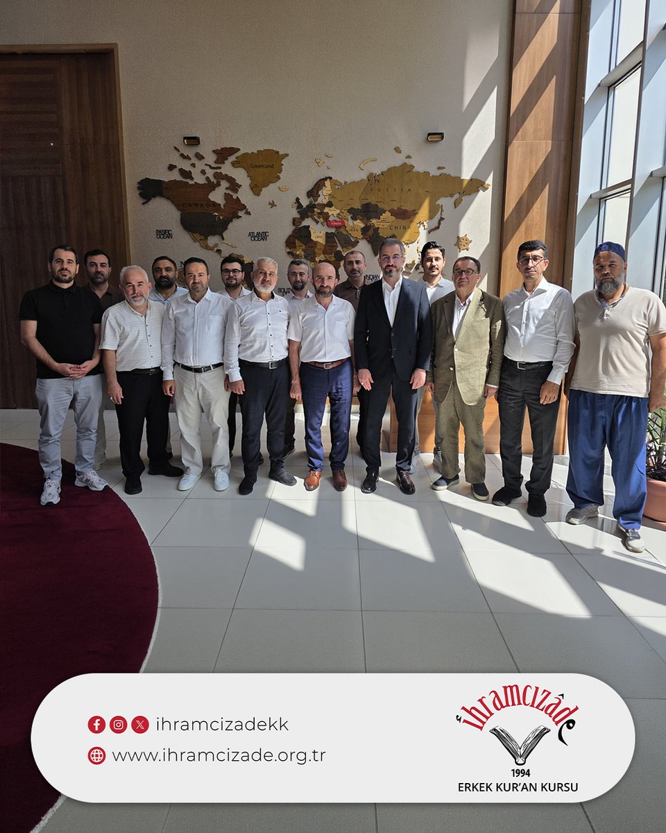 erisokullari's tweet photo. İstanbul İl Müftümüz Sayın Doç. Dr. Emrullah Tuncel ile Büyükçekmece İlçe Müftümüz Sayın Hayreddin Kılıçbay, Kur'an Kursumuzu ziyaret ederek talebelerimizle bir araya geldiler. Bu nazik ve anlamlı ziyaretleri için kendilerine teşekkür ederiz. https://t.co/eBPc9GUW2E