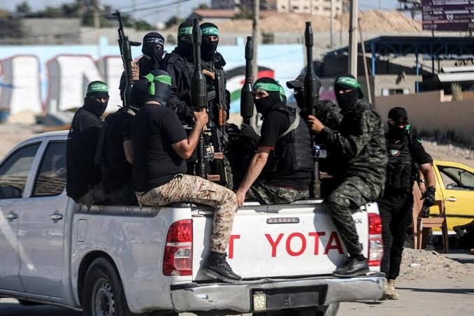 YvesDON's tweet photo. @mboudry #ABOMINATION Des #animaux NON des #Humains voilà tout de ce récit sur les "résistants" du #HamaSS #islamofascistes👿☠️au nom de ce drapeau🇵🇸 au nom d'une #religion l'#Islam ils ont versés dans l'horreur, l'enfer sur terre avec tous ceux qui osent encore les soutenir aujourd'hui🤮 https://t.co/47y6pcENPk
