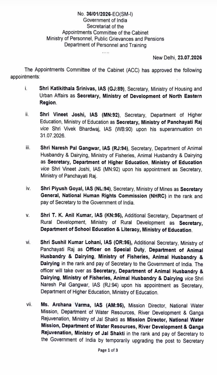 Anmolashag's tweet photo. Modi Government removed the Education Secretary amid the ongoing #studentprotests and appointed Naresh Pal Gangwar (IAS: Rajasthan, 1994) batch as the new Higher Education Secretary and T.K. Anil Kumar as the Secretary of the Department of School Education &amp; Literacy. https://t.co/7gLE7fNzIp