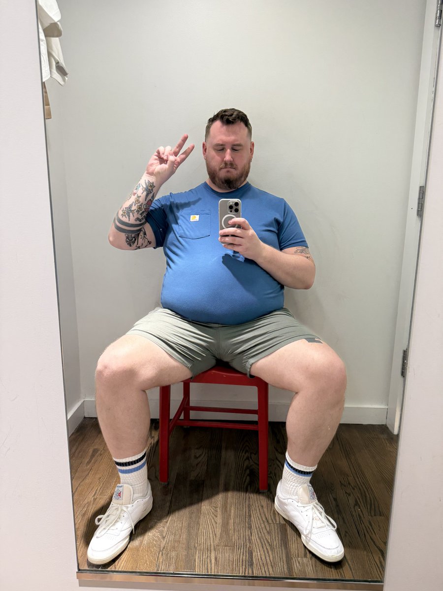 jackofallcraigs's tweet photo. meet me at the harvard square gap https://t.co/hrGIhBFXED