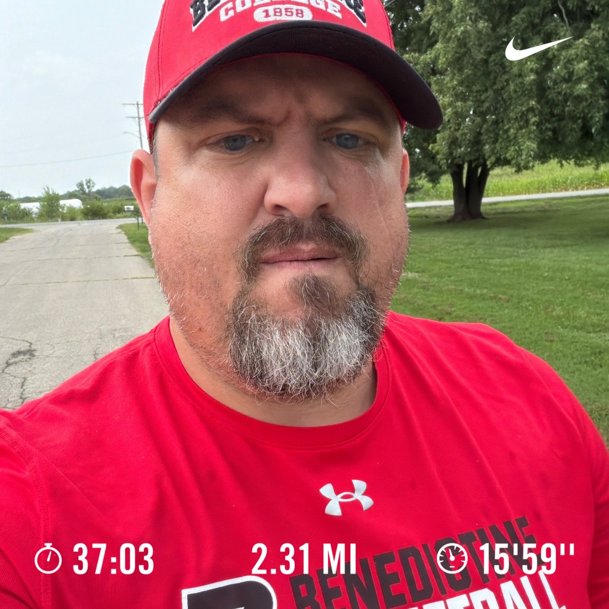 JPound4004's tweet photo. Knocked 30 seconds off the second mile again. Got a little wet towards the end, but nevertheless, a great night for a walk. #nextday #betterme https://t.co/2E2VNpCl1w