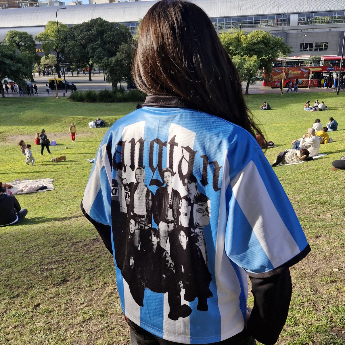 withjjk1's tweet photo. bueno chiquis si quieren ir de celeste y blanco tienen mi emprendimiento a disposición 🇦🇷🇦🇷🙂‍↕️

like y hago otro modelo patriota 
https://t.co/QY9q9139ky https://t.co/uwrgrVOwho