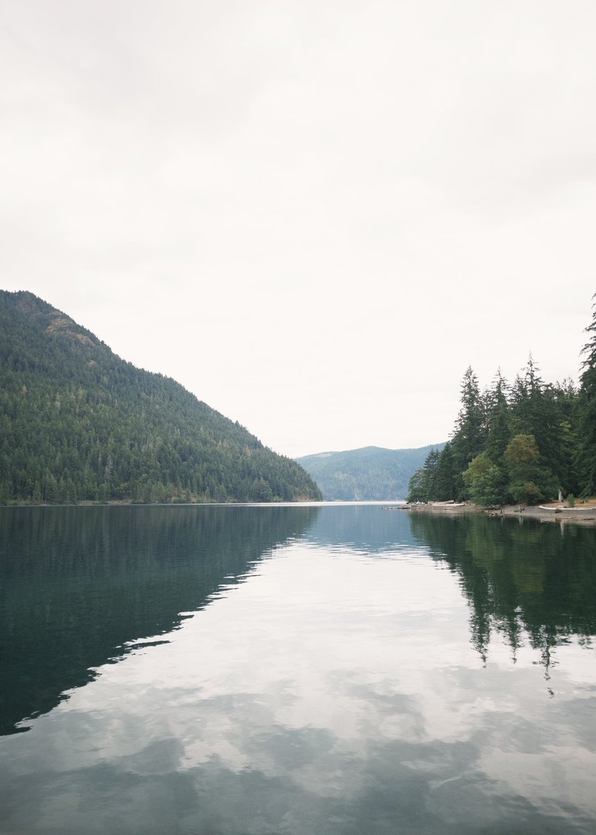 nicocoa's tweet photo. La Push and Crescent Lake https://t.co/rRDg3gBW0l