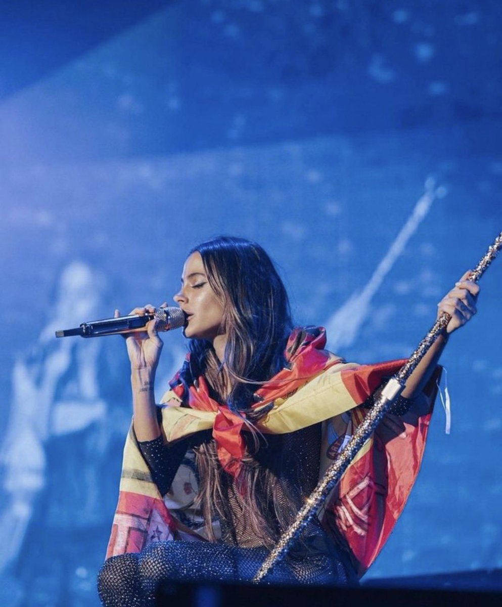 antop_1994's tweet photo. @supermanyyoam La diferencia entre artistas de tu país y nuestro país, con respeto y valores, todo lo que les falta y envidian a nosotros! Saludos 🇦🇷 https://t.co/kVJLjhB4Ds