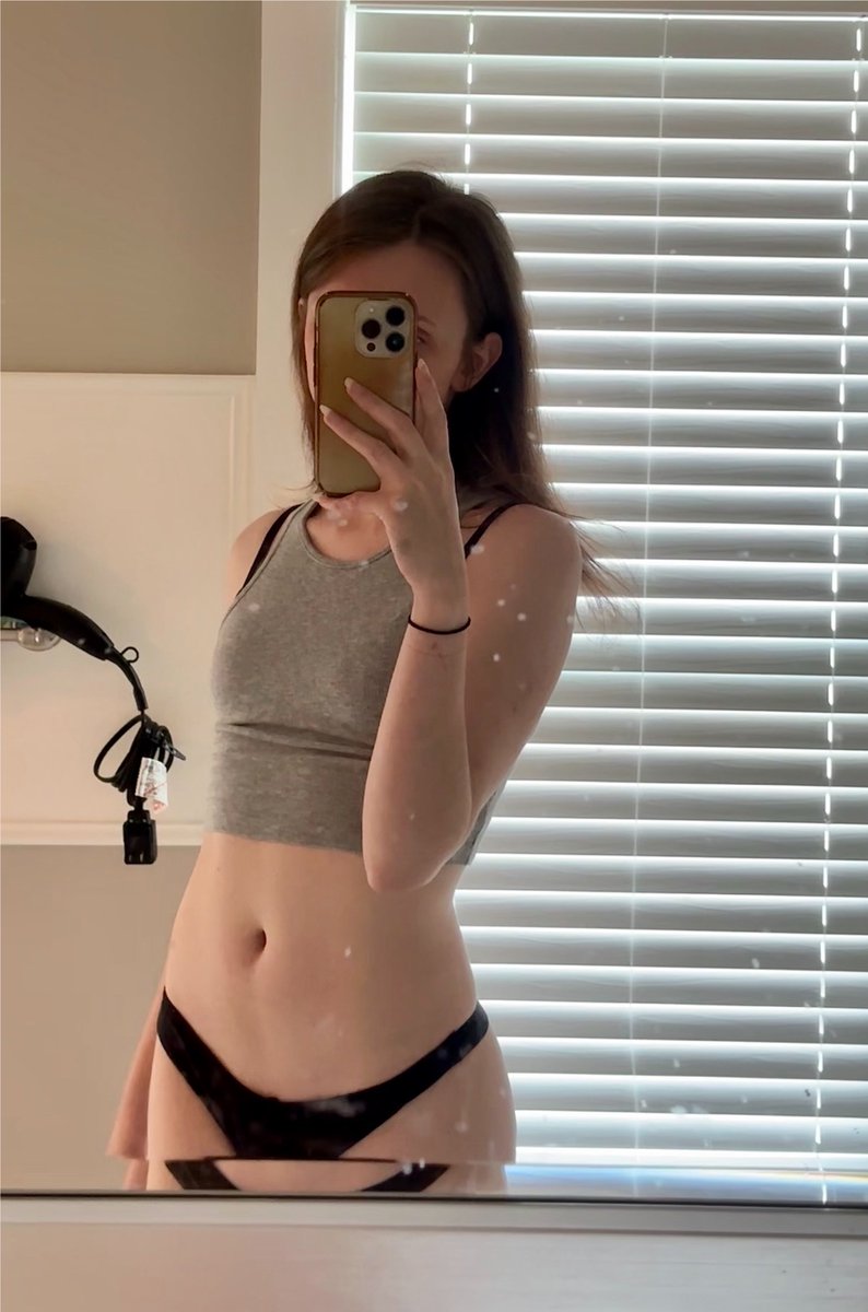 daiveil's tweet photo. arms body legs https://t.co/awFoYHSwc3