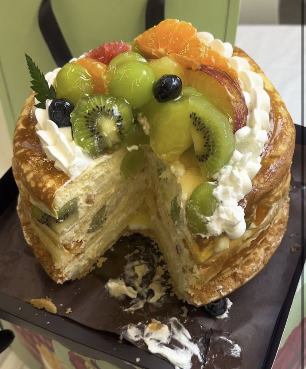 gihaha78900's tweet photo. 성심당 신상품 크레페 타르트

가격 : 40,000원

<사진출처 - 먹대전> https://t.co/SwLNThoTyZ