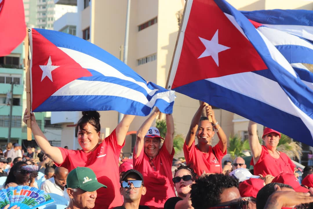 RosyCubaMINJUS's tweet photo. El @Minjus_Cuba presente en el acto por el 26 de julio. #MiMoncadaEsLaPatria @DiazCanelB @MMarreroCruz @DrRobertoMOjeda @Colina_CTCuba https://t.co/M0LOdPAZaT
