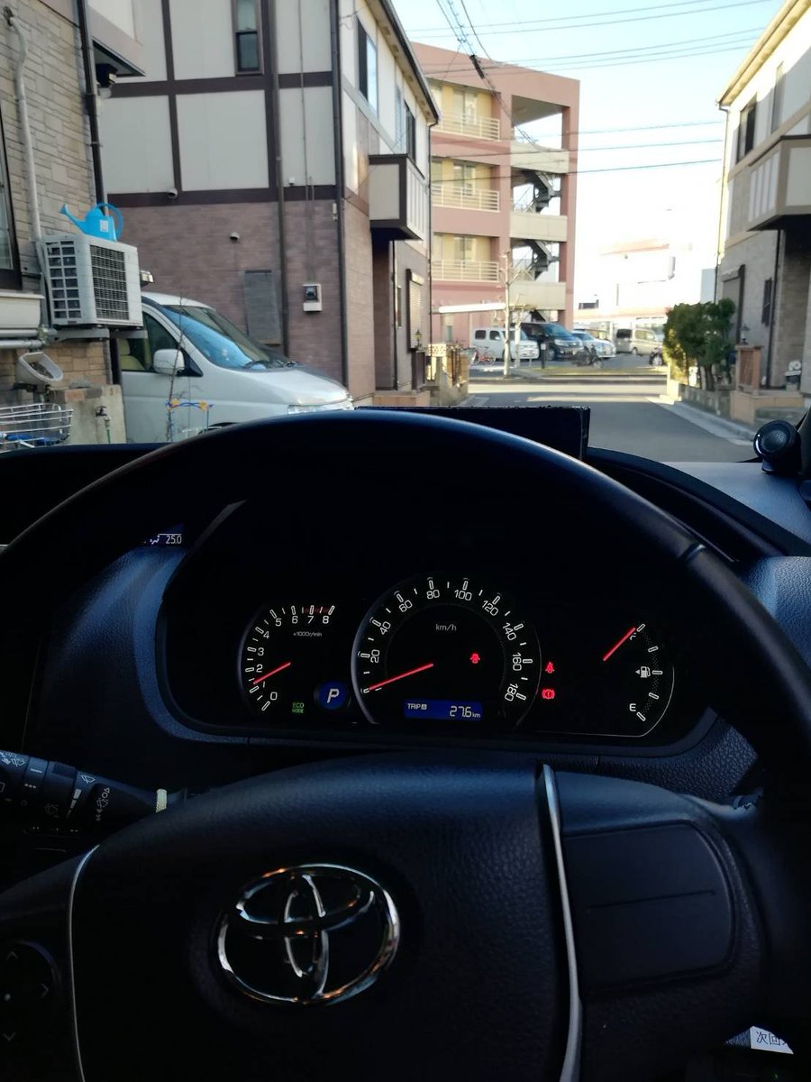 tak8956's tweet photo. おはようございます。いつもと違う運転席(代車
車種はなんでしょーか！ https://t.co/OKhz5HTp3D