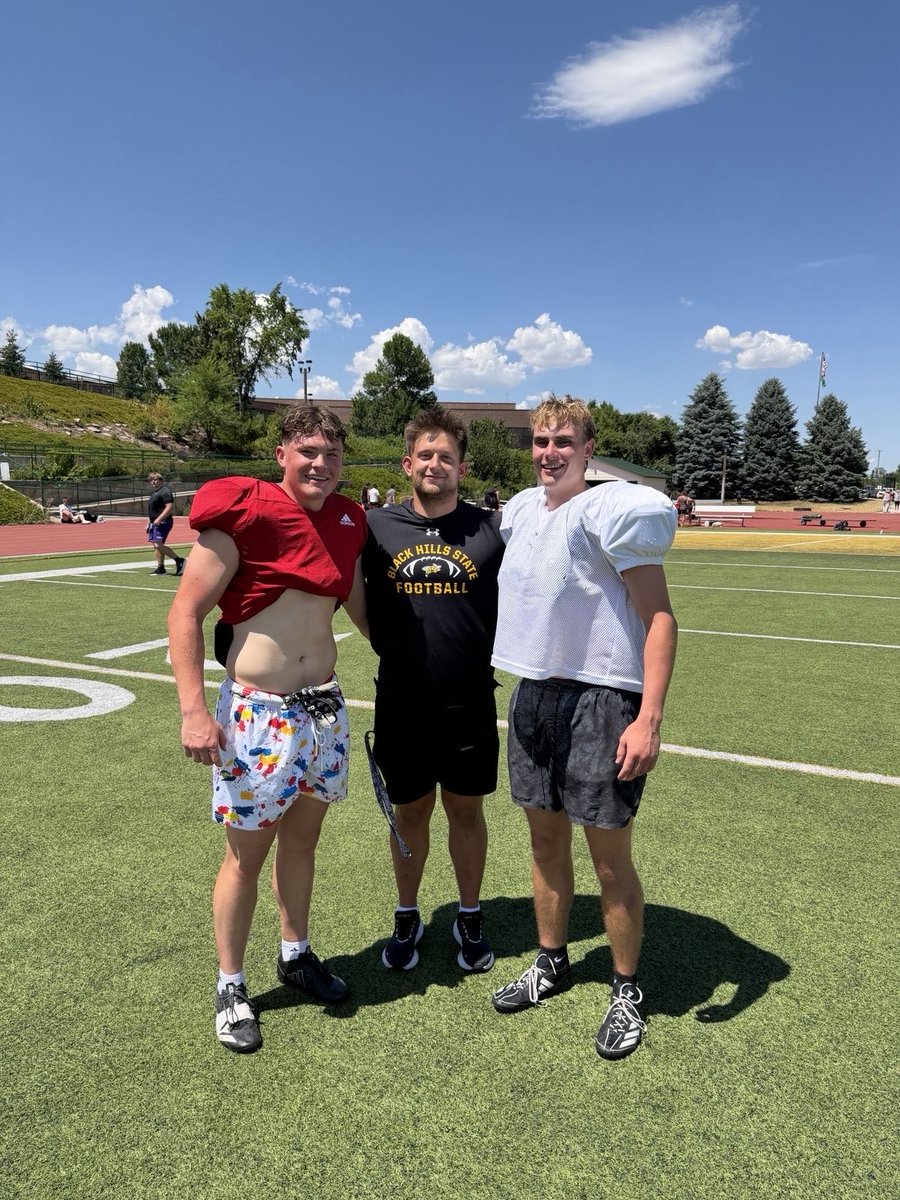 DorceyRhys's tweet photo. Thank you @CoachBHopkins for the camp invite and @BHSUFB for hosting a great camp! I can’t wait to take all this back and get started this fall!! 🟡🟢 https://t.co/DuAApIKrgc