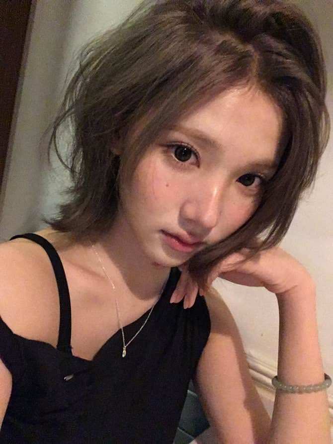picscjiwoo's tweet photo. girlfriend coded 🫧♡
#지우 #HEARTS2HEARTS #JIWOO #ジウ https://t.co/ggVpRxNvKf