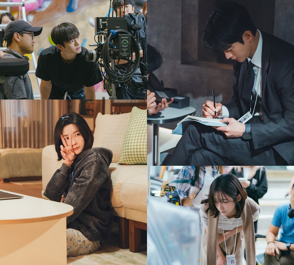 slist2015's tweet photo. ‘내일도 출근!’ 서인국-박지현, 카메라 안팎에서 빛나는 완벽한 호흡

#서인국
#SEOINGUK 
@Whatsup_Inguk
#내일도출근 #내일도출근_서인국 
#tvN내일도출근 #tvN월화드라마 
#박지현 #내일도출근_박지현 
⬇️관련기사⬇️ 
https://t.co/HOPtWqouf4 https://t.co/OLxb7G42oT