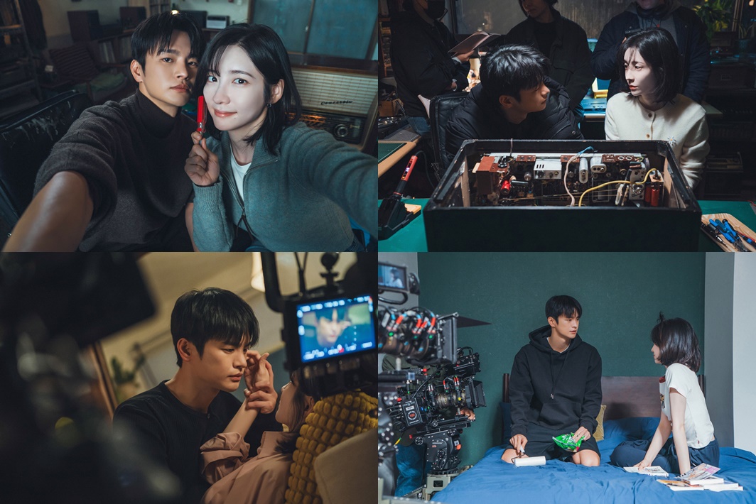 slist2015's tweet photo. ‘내일도 출근!’ 서인국-박지현, 카메라 안팎에서 빛나는 완벽한 호흡

#서인국
#SEOINGUK 
@Whatsup_Inguk
#내일도출근 #내일도출근_서인국 
#tvN내일도출근 #tvN월화드라마 
#박지현 #내일도출근_박지현 
⬇️관련기사⬇️ 
https://t.co/HOPtWqouf4 https://t.co/OLxb7G42oT