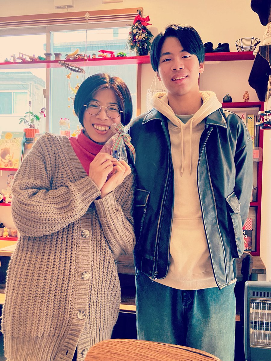 mixcafe4's tweet photo. ♥️⁡
7/24(金)臨時休業
宝塚健康福祉事務所にいます

写真はアロマハンドマッサージでお世話になった @wakaon_yakuzen_aroma ちゃんが息子ちゃんと遊びに来てくれました。息子ちゃんとべっちはボーイスカウトで一緒に活動してました。それが、こんなに大きくなって😊来てくださってありがとう〜♡ https://t.co/3eYAkDQIuT