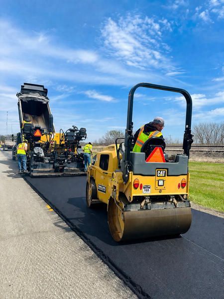 AsphaltPro's tweet photo. Who else has a soft spot for paving small-town Main Streets? ❤️ 🙋

When Shilling Construction overlaid County Road 30 in Maple Hill, Kansas, the project included a mill-and-fill through the town's downtown district: https://t.co/kLfEqUUQza 

#AsphaltPro #AsphaltPaving https://t.co/5C7OYz833P