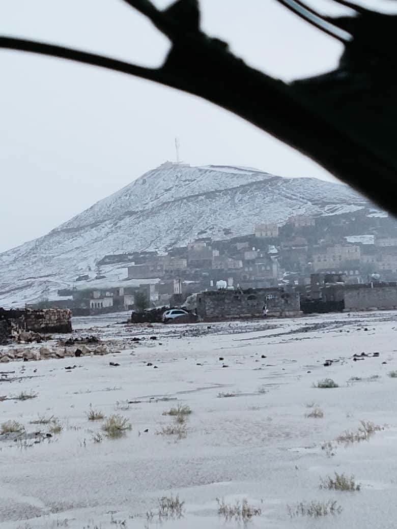 TurkiAlmohaiya's tweet photo. عاصفة برد قوية ضربت منطقة الرجو في مديرية أرحب شمال العاصمة #صنعاء عصر اليوم الخميس 
عبر مجموعة طقس وامطار اليمن https://t.co/6J9jX5GONm