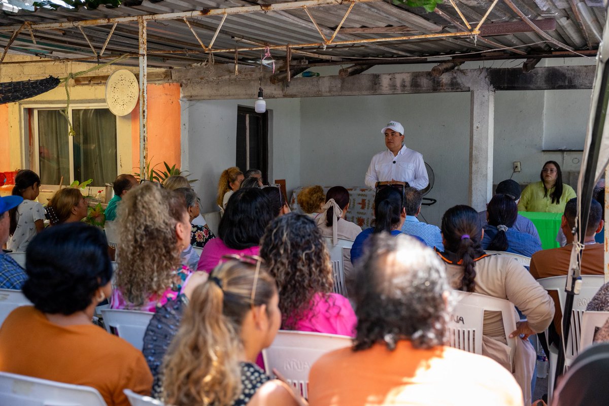 RicardoMadridP's tweet photo. Seguimos en #Escuinapa, fortaleciendo el trabajo en equipo. 🌱

Hoy sostuvimos un encuentro con la estructura municipal del @partidoverdemex para organizarnos, compartir ideas y definir las próximas acciones que nos permitan seguir creciendo y estando cada vez más cerca de la ciudadanía.

Con unidad, organización y trabajo en territorio, seguimos construyendo un partido fuerte, preparado y comprometido con las causas de la gente. 🫶🏻

#RIMA 🟢
