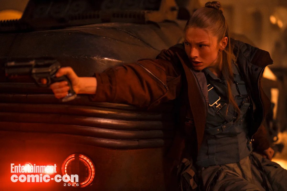 TheTopComics's tweet photo. Primeras imágenes de la serie de #BladeRunner2099 protagonizada por Michelle Yeoh y Hunter Schafer. https://t.co/B6OyhjmvfI