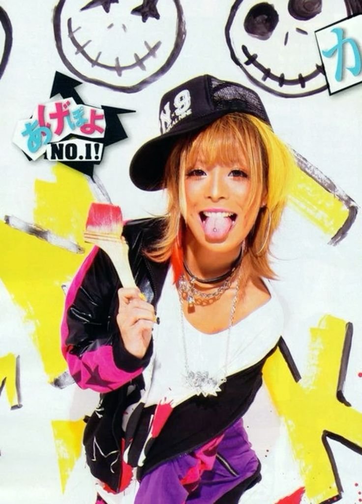 outofgaltext's tweet photo. I can't believe I'm writing this post. I never thought that this day would come, and so suddenly. This world is a lot grayer without our amekaji queen Kanako. I can't wrap my mind around the fact that I won't see this smile again and this is truly devastating. I love you so much. https://t.co/sEJ8qhtXua