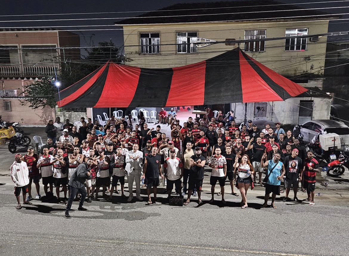 adm_orgcrf's tweet photo. ⚠️TORCIDA JOVEM DO FLAMENGO 3º PELOTÃO SERPENTES DO DESERTO | Reunião com os Amigos de Faculdade 🔴🌟⚫️ https://t.co/ogJmoKeDFh