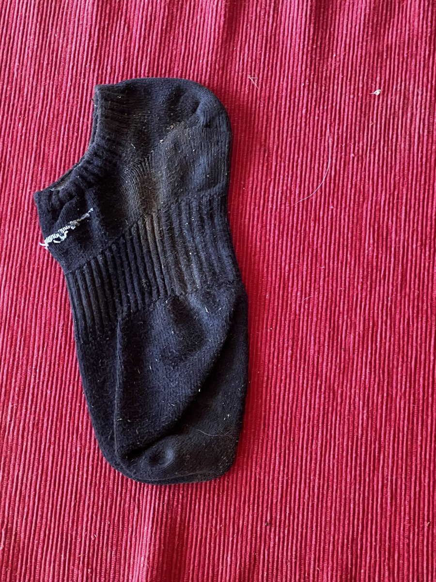 Alina_usedaocks's tweet photo. Nike socks Dirty and used for 25€ With 3 days of hard work, I achieved these extremely dirty and smelly socks. I hope they’re something for you. dm me😏 #dirty #sellingft #fendom #sellinsocks #sellingfeet #dirtynikesocks #socks https://t.co/C2kwNaKAWI