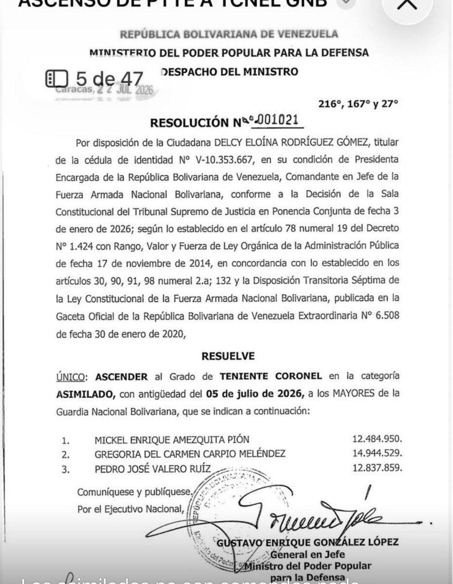 MundarayZair's tweet photo. #ESCANDALOSO El triunvirato se supera a diario en actividad crimimal. Como es posible que @delcyrodriguezv haya ordenado el ascenso del crimimal de lesa humanidad Mcikel Mezquita Pión, juez militar que tuvo al frente al moribundo capitán de fragata Acosta Arévalo y no movió un dedo para cumplir con su deber de salvarle la vida y notificar de las torturas para el inicio de una investigación por homicidio. El ahora "teniente coronel" por oficio emanado de González López ahora es premiado ante semejante crimen de Estado. No es posible seguir tolerando semejantes atrocidades.