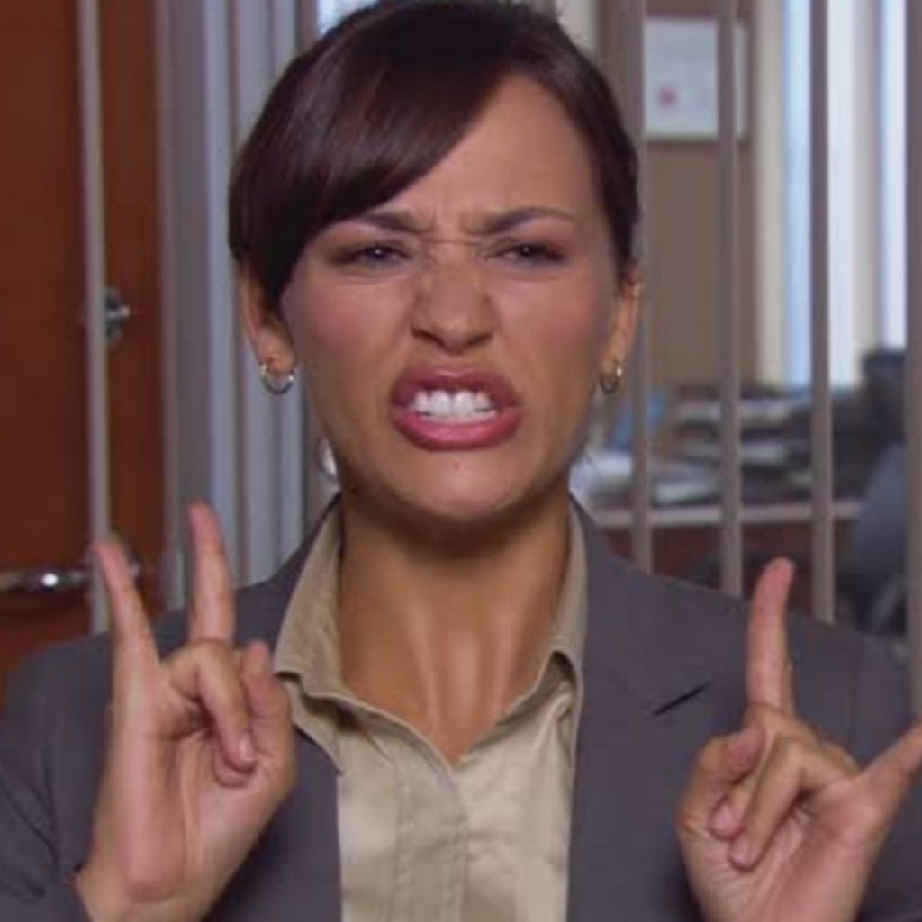 __luni's tweet photo. un compañero de la ofi empezó a decirme quiénes eramos cada uno según the office y me tiró que soy una Karen https://t.co/q8biWuRv4Y