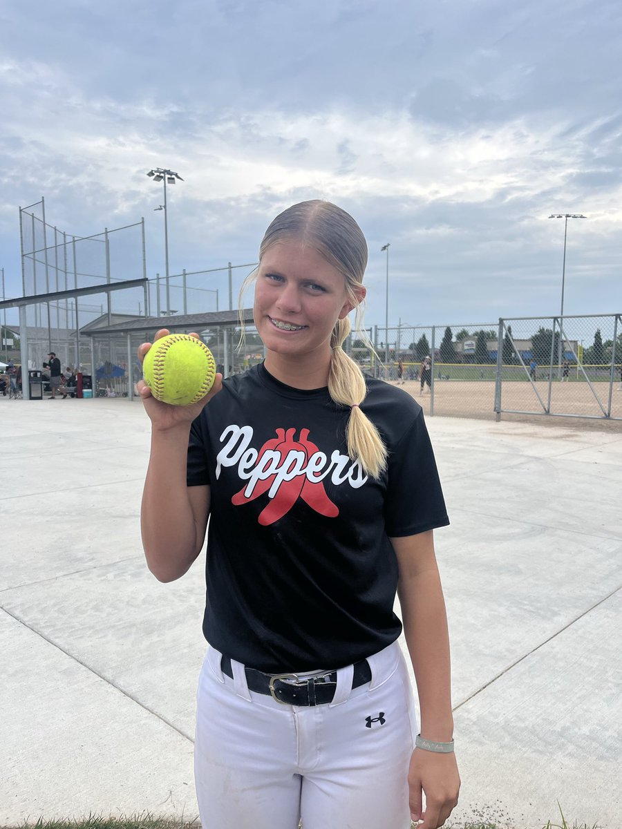 KCPeppers_Lazor's tweet photo. More 💣s for these Pepps🌶️🔥❤️!!! Your hard work shows on the field! #pepperfamily #dingers #besilly @fitzgibbonsAnna @LondonBackman https://t.co/6NyM8oaxqp