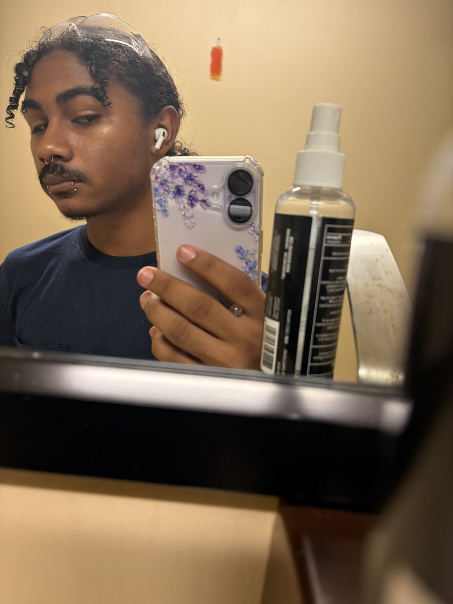 exsitrace's tweet photo. EMPLOYMENT IS A CURSE💔 https://t.co/xL6dPEN8ZV