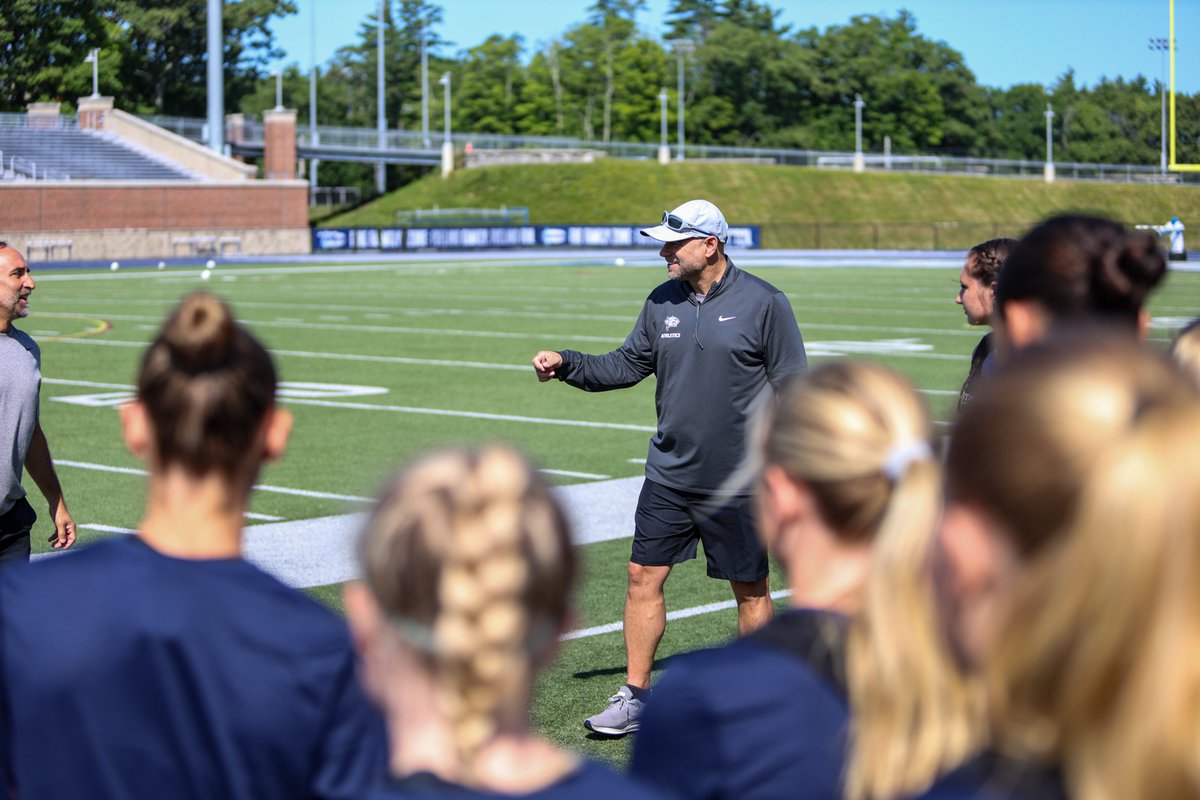 UNHWSOC's tweet photo. Back Together!

#BeTheRoar https://t.co/U9T4jZaIZz