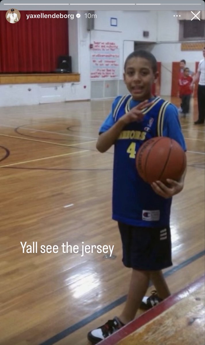 Yaxel_Muse's tweet photo. Yaxel on IG story:

“Yall see the jersey” 👀 https://t.co/E64KMzs3fw