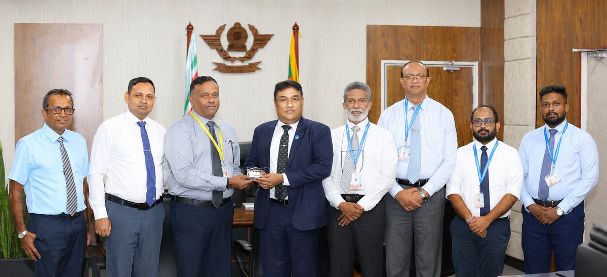 caaslofficial's tweet photo. Seahorse Air CeylonPresents VTOL Aircraft Manufacturing Proposal to Director General of Civil Aviation & Chief Executive Officer.
#SeahoreAirCeylon #VTOL #AdvancedAirMobility #AircraftManufacturing #SriLanka https://t.co/MdYsaZlF7q