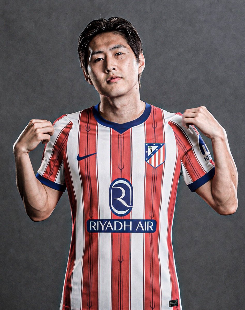 PSG_Report's tweet photo. 🚨🥇| Kang In-Lee has completed his transfer to Atletico Madrid, an official statement is expected in the coming hours.

PSG are set to receive a fee worth € 40M with add-ons included for the Korean winger. @LeMechenoua https://t.co/j0tpjciYVM