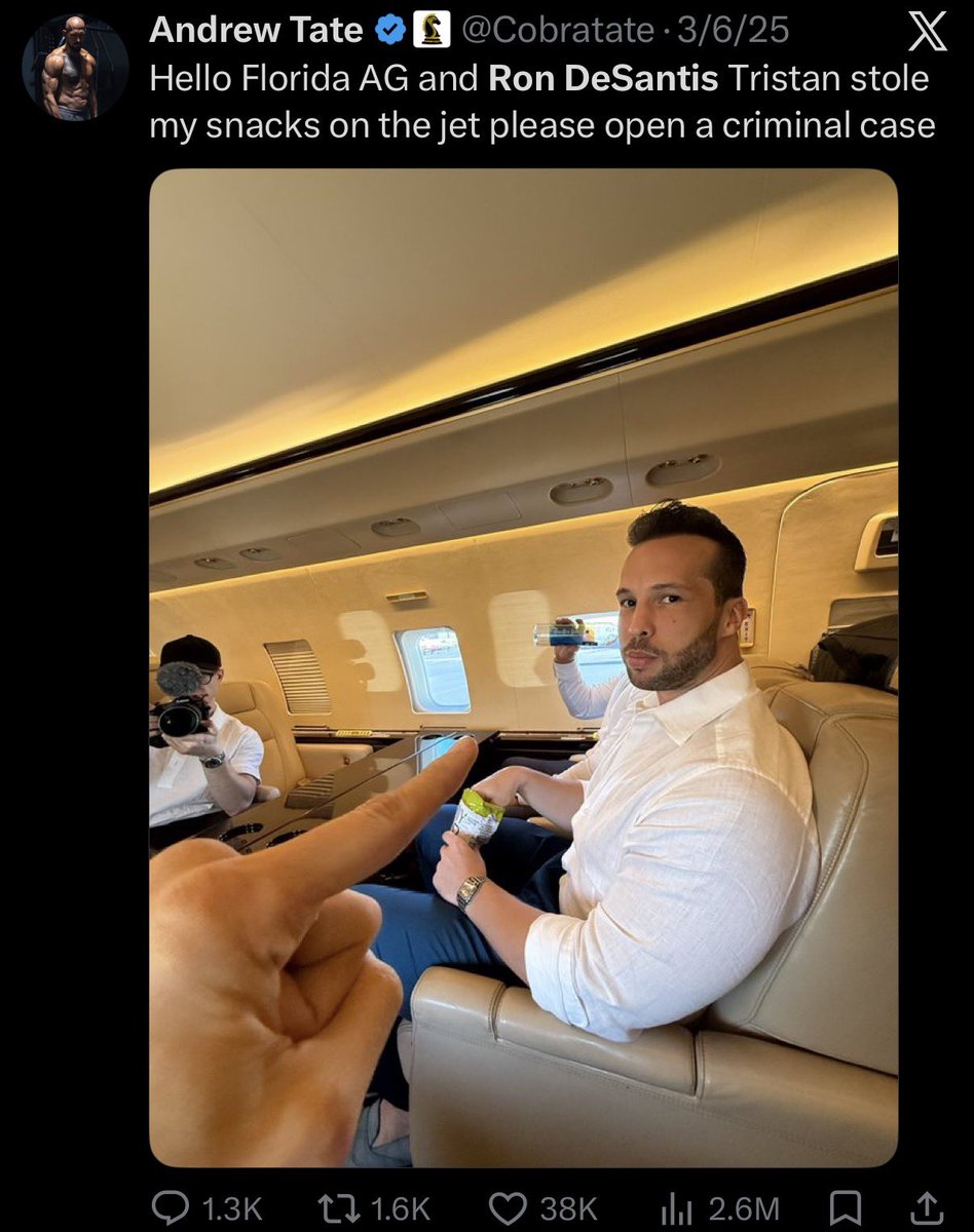 TopStriker's tweet photo. It was a joke. @RonDeSantis https://t.co/xgPDwji7RZ