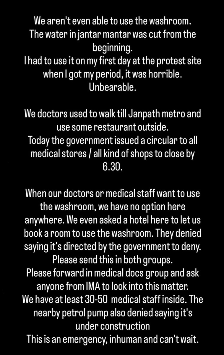 cheely_flakes's tweet photo. THE WATER FACILITIES IN THE JANTAR MANTAR WASHROOM HAS BEEN CUT, STUDENTS ARE BEING DENIED TO USE HOTEL, PETROLPUMP WASHROOMS, STATING GOVERNMENT ORDERS!

SHAME ON YOU, THIS IS INHUMANE

#PROTEST #CJP #MODI #DELHI @DelhiPolice @CJP_for_India @Cockroachisback https://t.co/4bKAzFjAYU