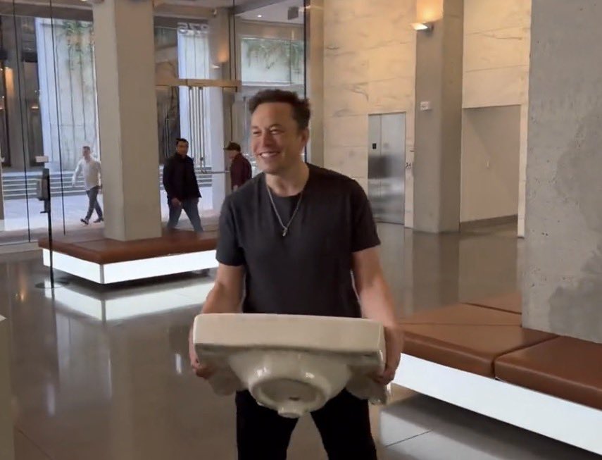 NiohBerg's tweet photo. This was the moment in history that saved the West. The turning of the tide.

"Let that sink in" 

- Elon Musk, 26/10/2022 https://t.co/MAjRIVWYwJ