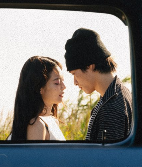 kchartsmaster's tweet photo. JENNIE will release "Less Than a Lover" today at 1 PM KST. https://t.co/JSi304hlaR