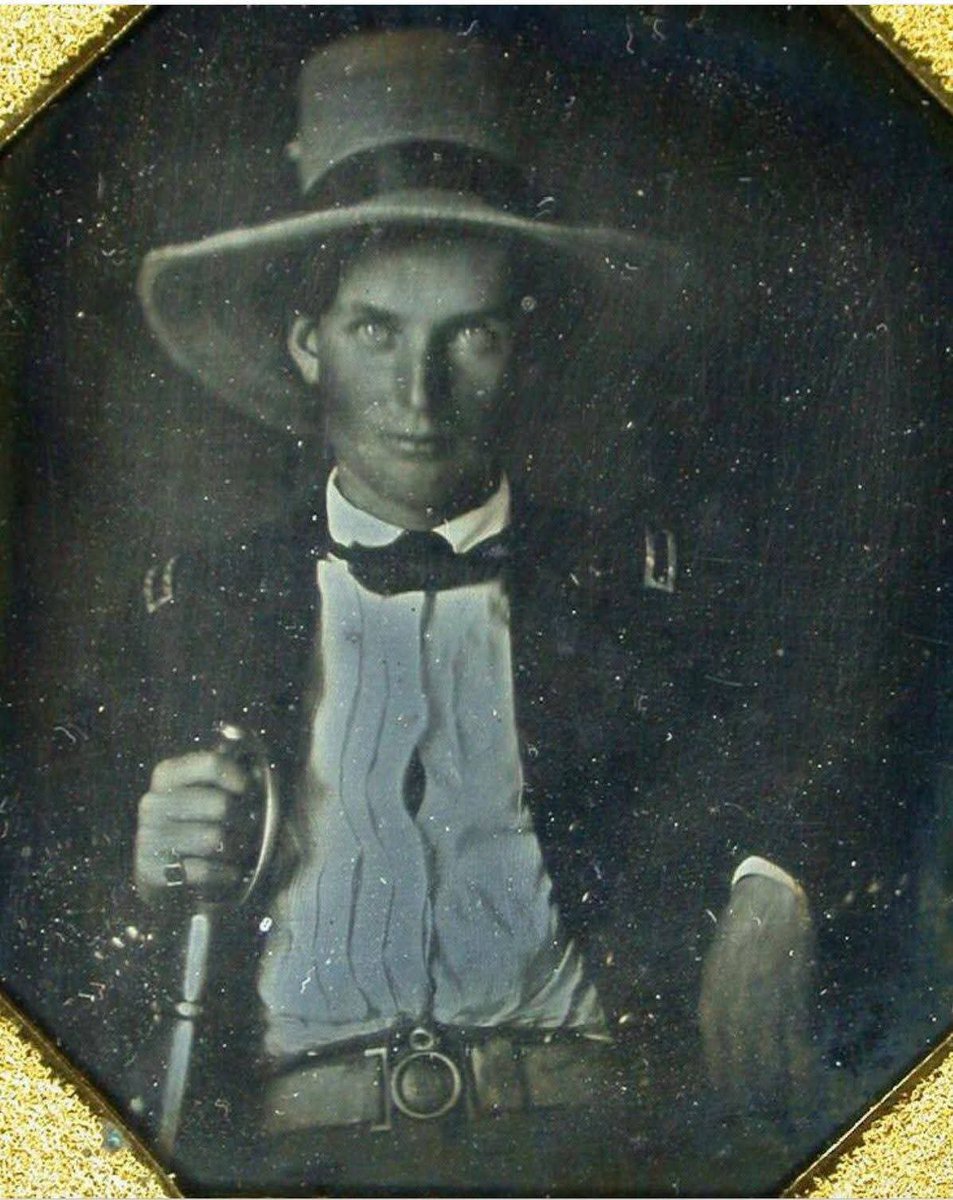 Steve_Boer1865's tweet photo. Portrait of Thomas "Stonewall" Jackson during the Mexican-American War believed to be taken in Mexico City, 1847. #IDontSeeIt #AlamoCityGuards1325 #SonsofConfederateVeterans #JoinTheGuards #JoinTheSCV #JointheCadets #RememberTheAlamo https://t.co/H8WsJ44V9v