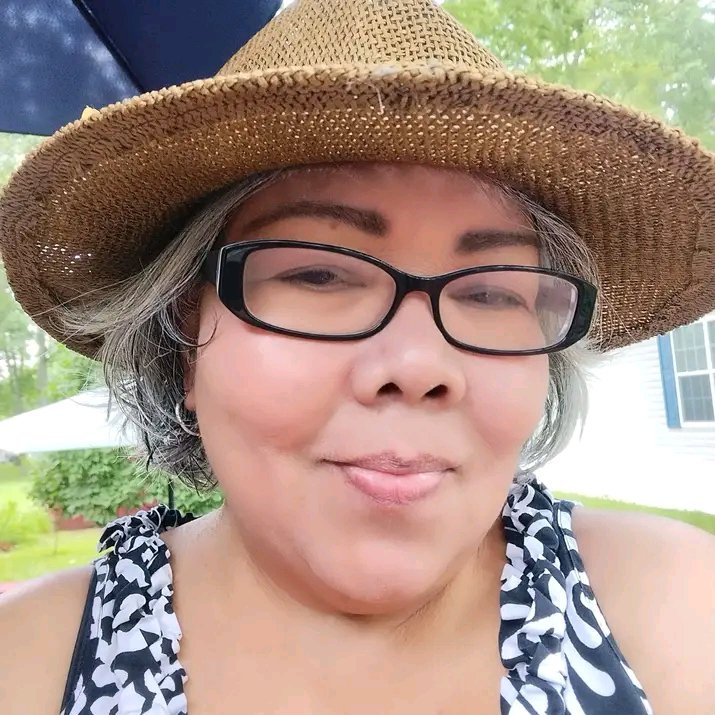 Mariewiin's tweet photo. Kindness is free, but it can change someone's entire day. Be the reason someone smiles today. 😊 https://t.co/4PakK8Pjyj